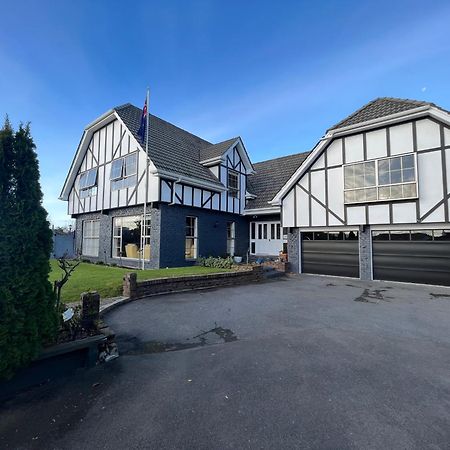 Tudor Manor Bed & Breakfast Paraparaumu Exterior foto