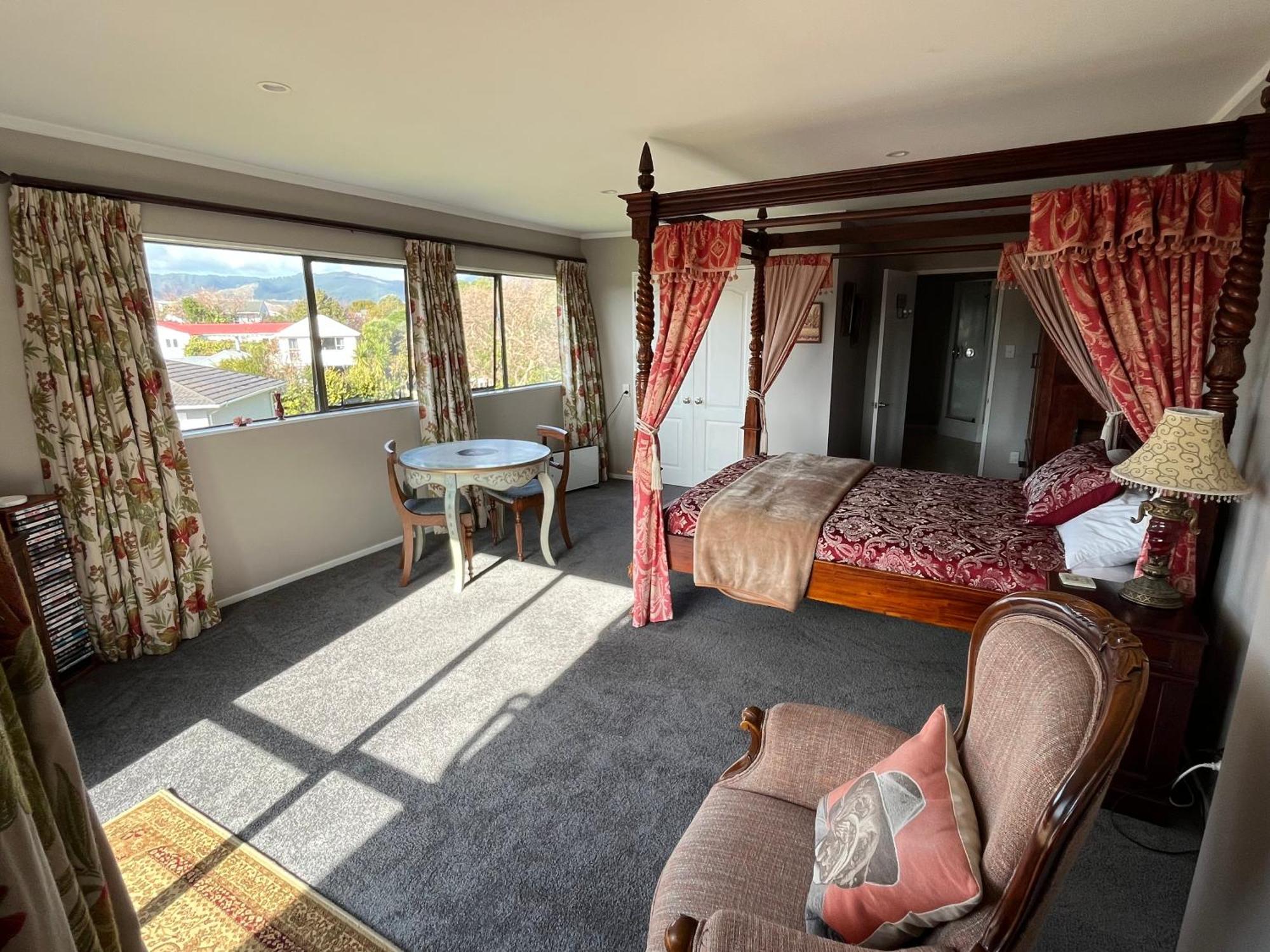 Tudor Manor Bed & Breakfast Paraparaumu Exterior foto