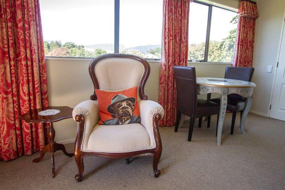 Tudor Manor Bed & Breakfast Paraparaumu Exterior foto